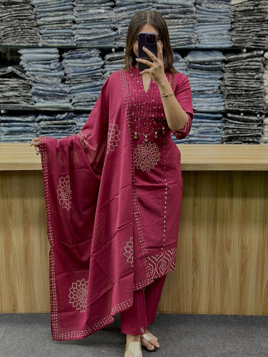 Rani Pink Gola Straight Cotton Kurta Pant Dupatta Set