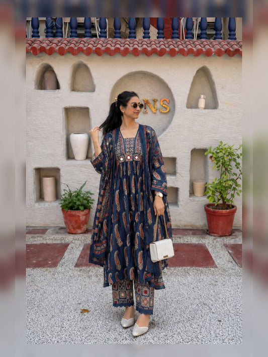 Women's V-Neck Blue Paisley Kurta and Wide-Leg Pants